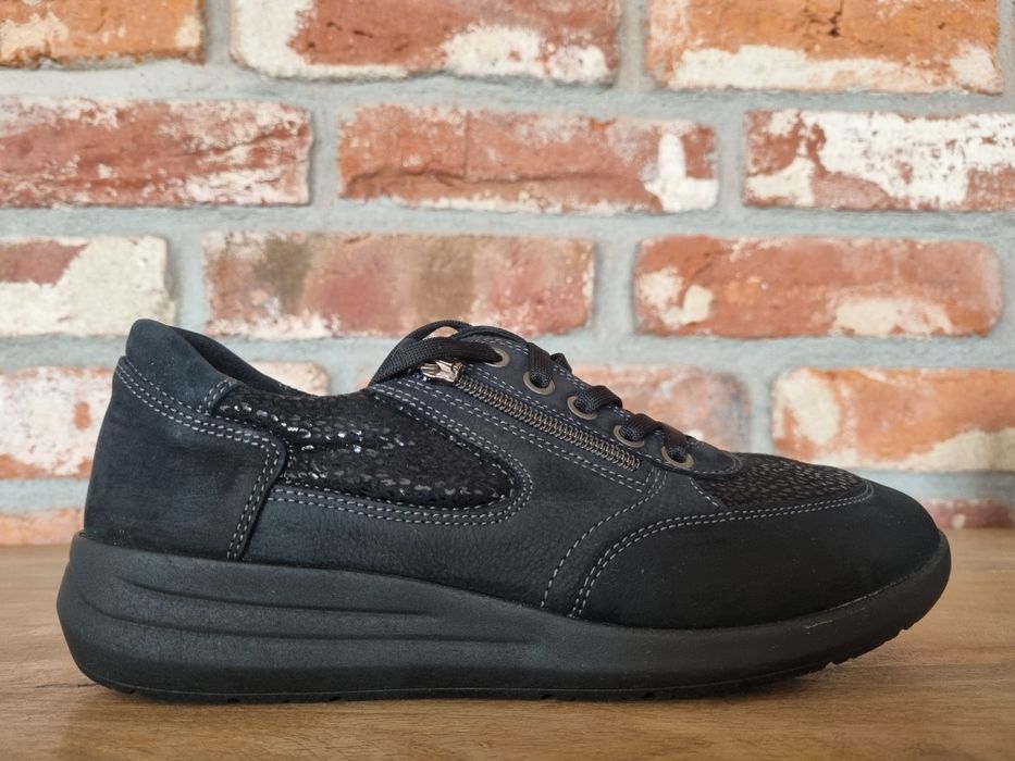 Czarne sneakersy Medicus * Nowe