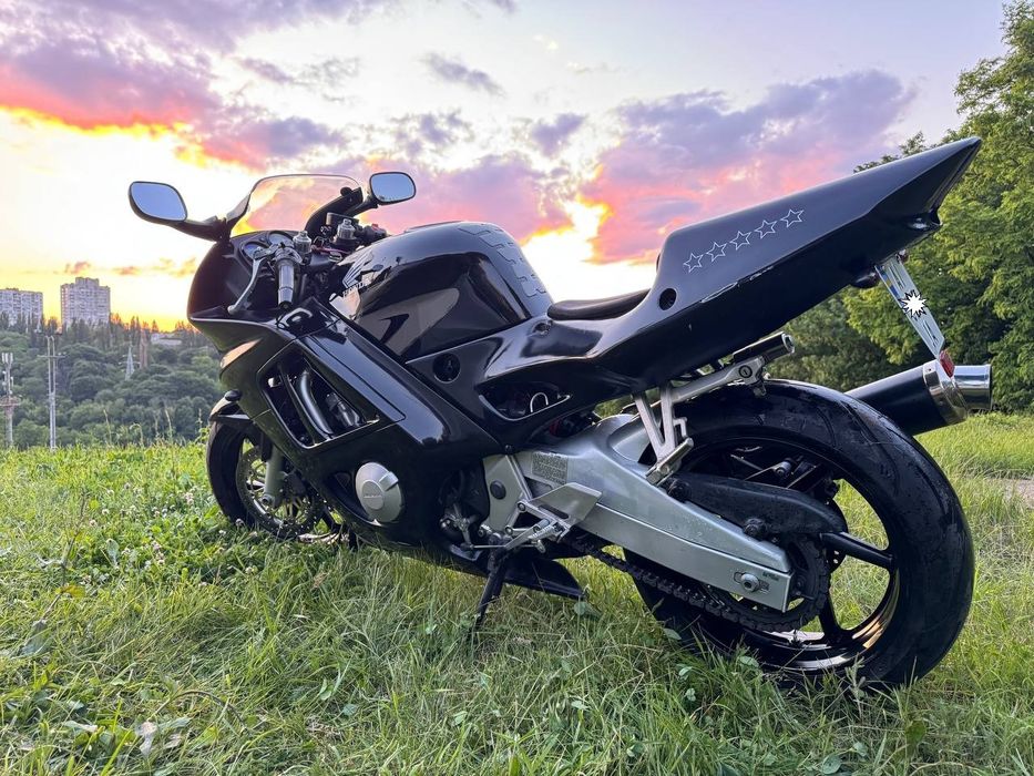Мотоцикл CBR 600 f3