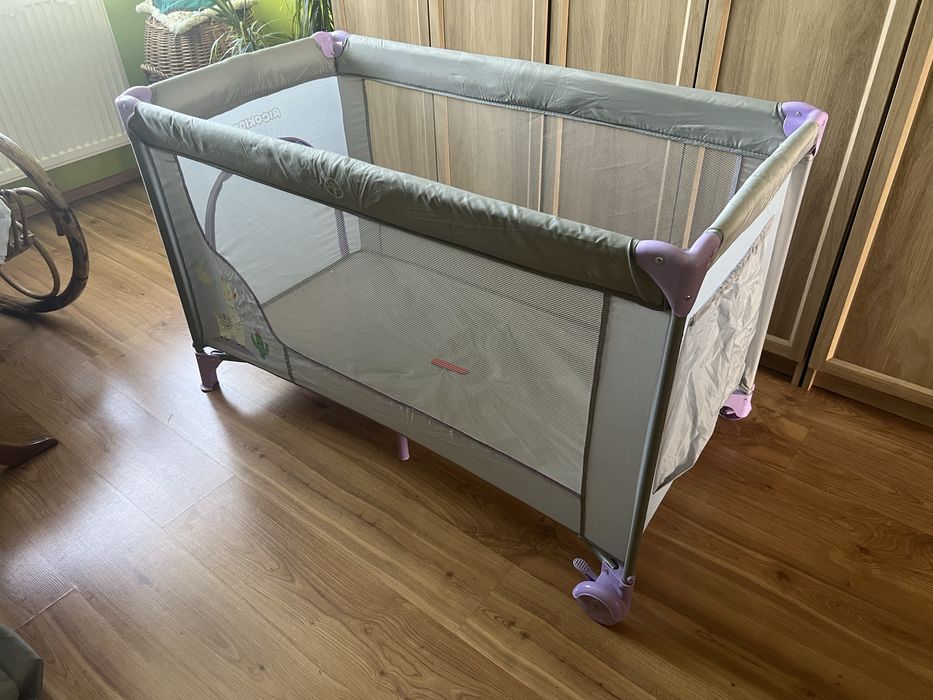 Łóżeczko turystyczne