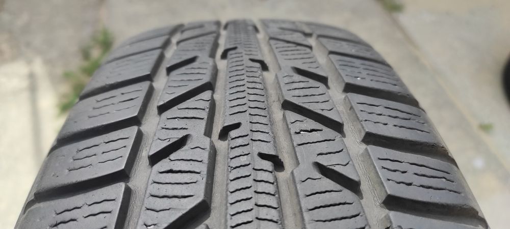 Opony zimowe 6mm 175/65/15 Yokohama 6N