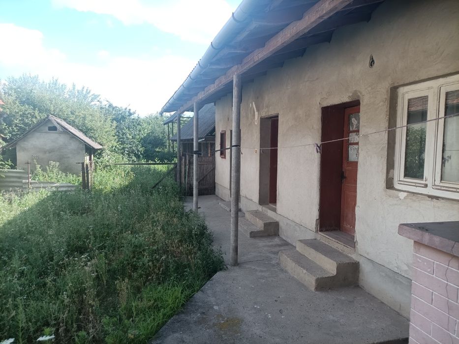 Дешеве будинковолодіння в с. Гетен на дві сім'ї