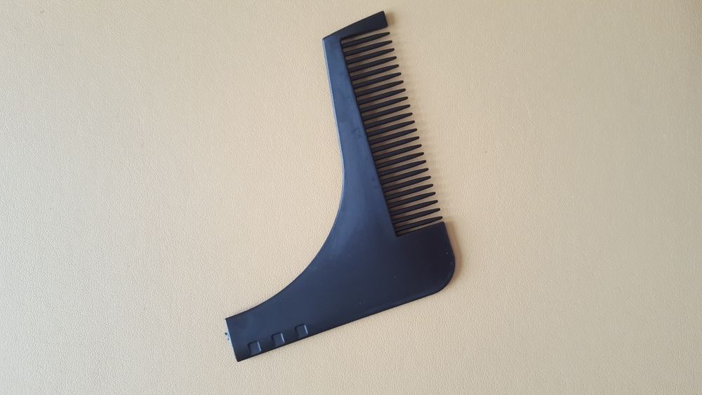 Pente para pentear e desfazer a barba Homem