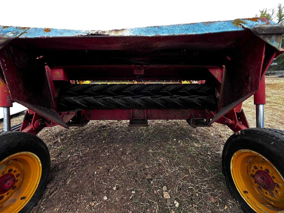 Peças e máquinas variadas