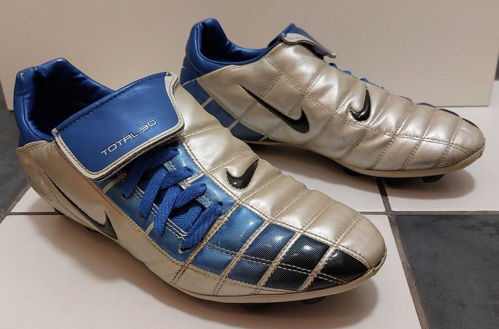 Korki piłkarskie Nike Total 90