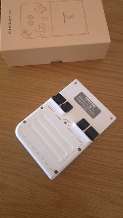 Anbernic RG35XX Plus