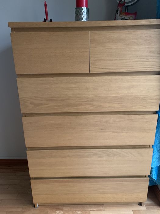 Quarto de casal ,  oferta  de candeeiro e cadeira em pele