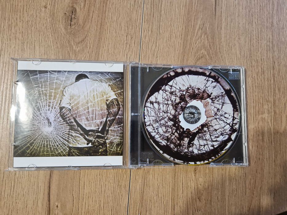 Tusz na rękach - Get fejm or die tryin 2010 1. wydanie