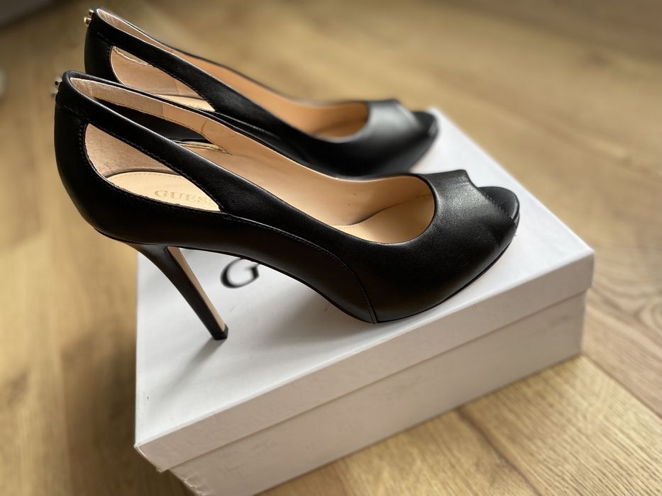 Szpilki Guess  r 39