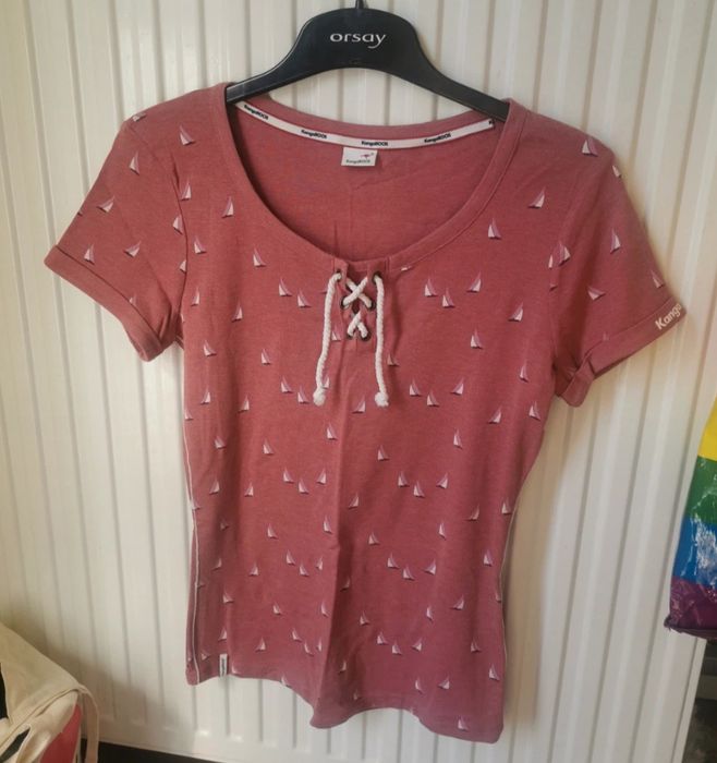 T-shirt różowy z wiązaniem