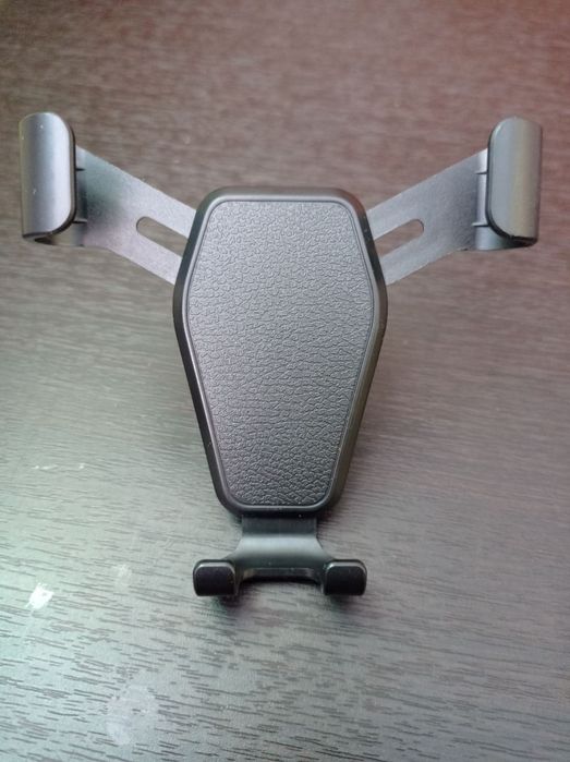 Тримач самозатискний для смартфону в авто