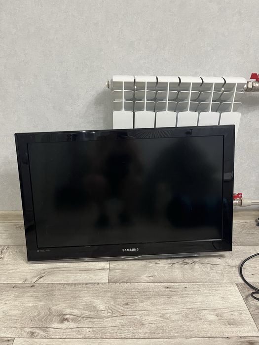 Телевизор Samsung + приставка Sweet TV