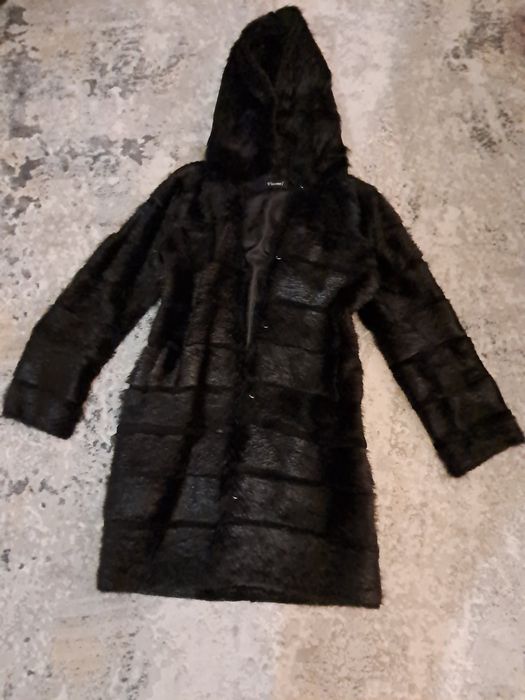 Шуба жіноча з натурального хутра