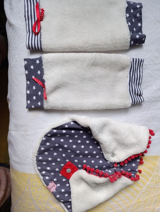 Комплект для дівчинки.