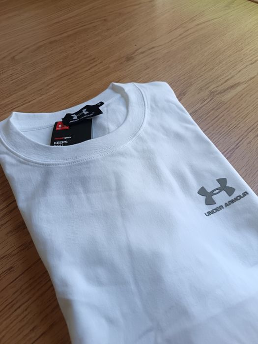 T-shirt Under Armour branca Refletiva, Tamanho M
