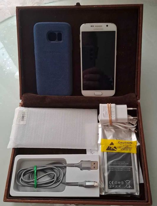 Смартфон Самсунг