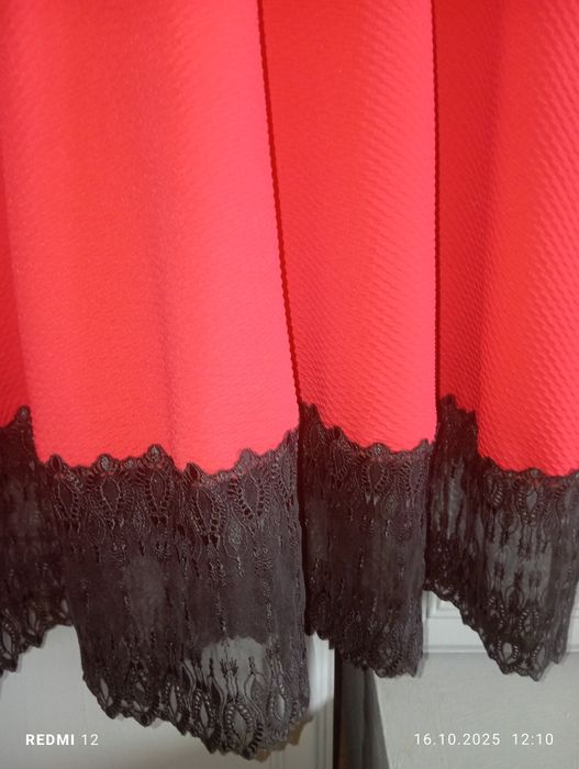 Czerwona sukienka Ryłko