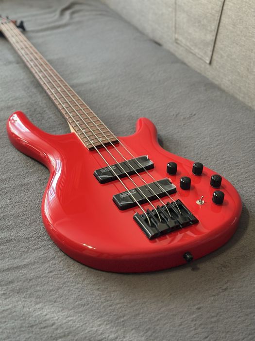 Cort C4 Deluxe Bass