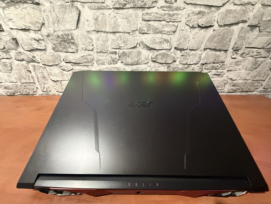 Acer Nitro 5 (i7 )144 hz(rtx 3050 )