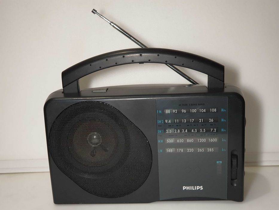 Приемник  PHILIPS  AE 2630/00.