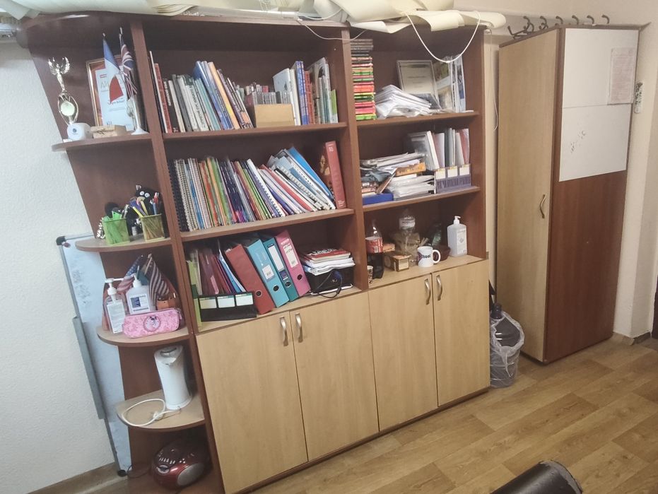 Продам БУ стінку офісну з шафою для Верхнього одягу