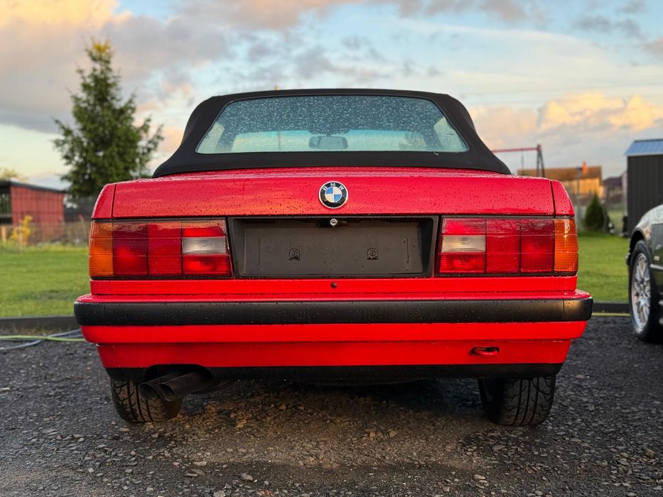 BMW E30 325i cabrio