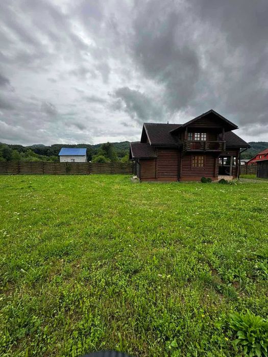 Продається дачний будинок в с. Ганичі