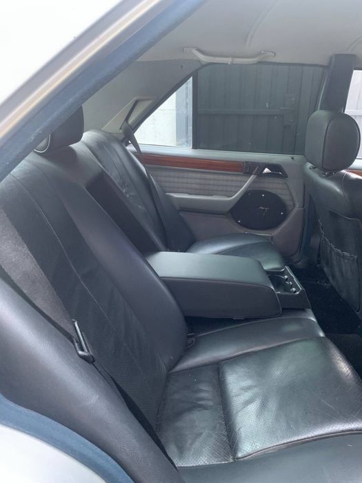 Mercedes E-Class w124