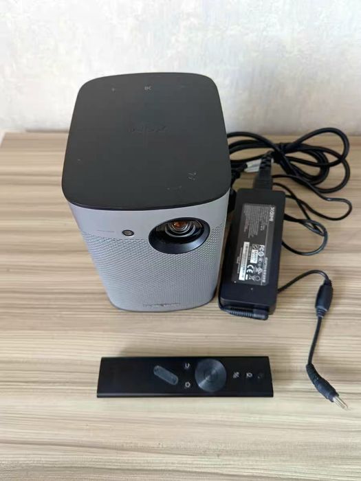 проектор із вбудованим акумулятором XGIMI Play X (XGIMI Halo )