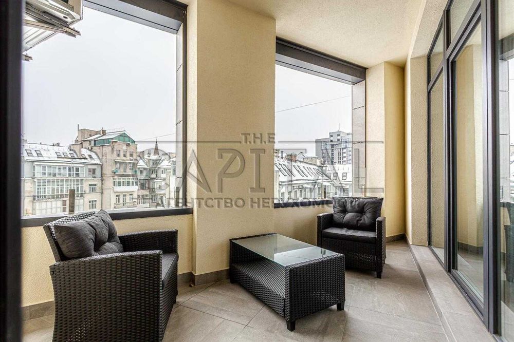 ЖКА52 3к кв 90 м2 з терасою Січових Стрільців 44а Центр Шевченківський