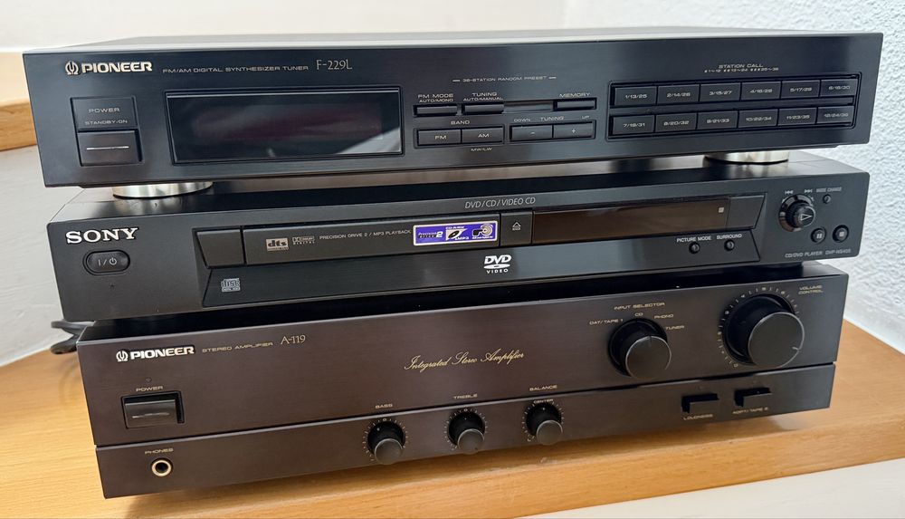 Conjunto Hi-Fi Pioneer Vintage – A-119 + F-229L + Sony CD/DVD DVP-NS405