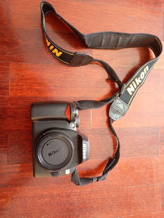 Máquina fotográfica Nikon D60