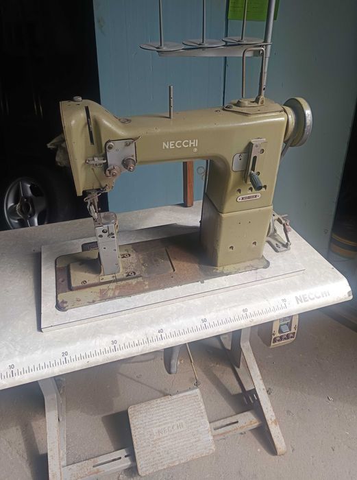 Máquina de cozer sapatos