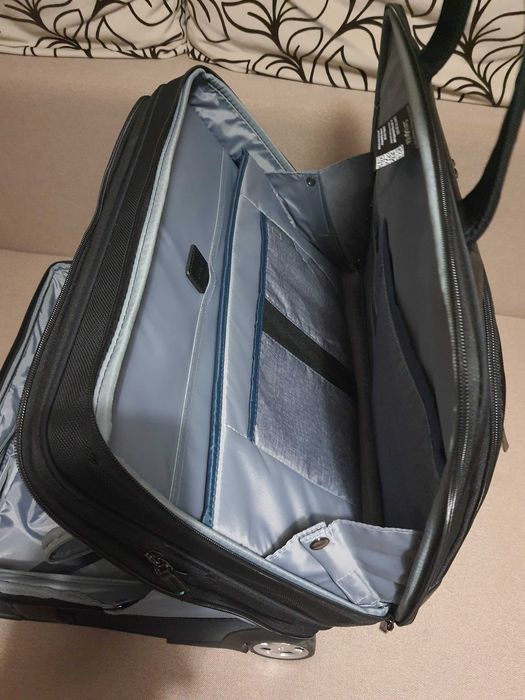 Продам дорожную сумку SAMSONITE