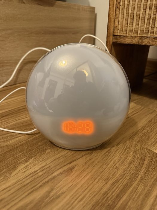 Despertador com Simulação de Nascer do Sol (Sunrise Alarm Clock)