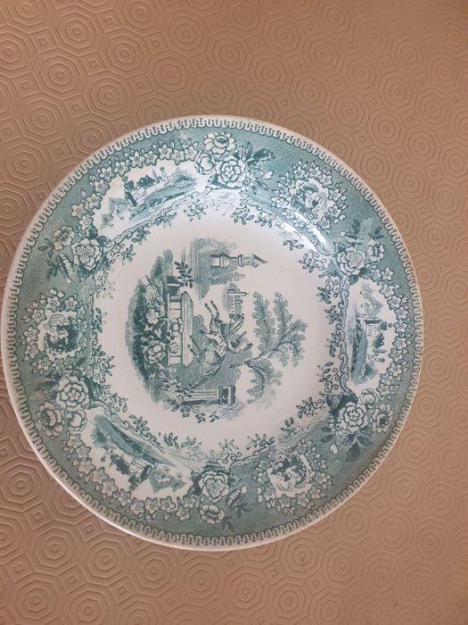 Prato antigo Estátua