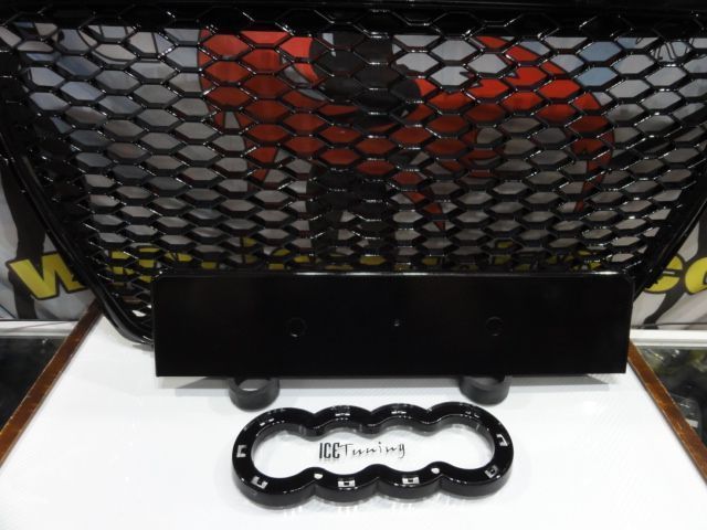 Grelha frontal AUDI A4 B8 08-11 RS4 look com suporte para símbolo em preto brilhante