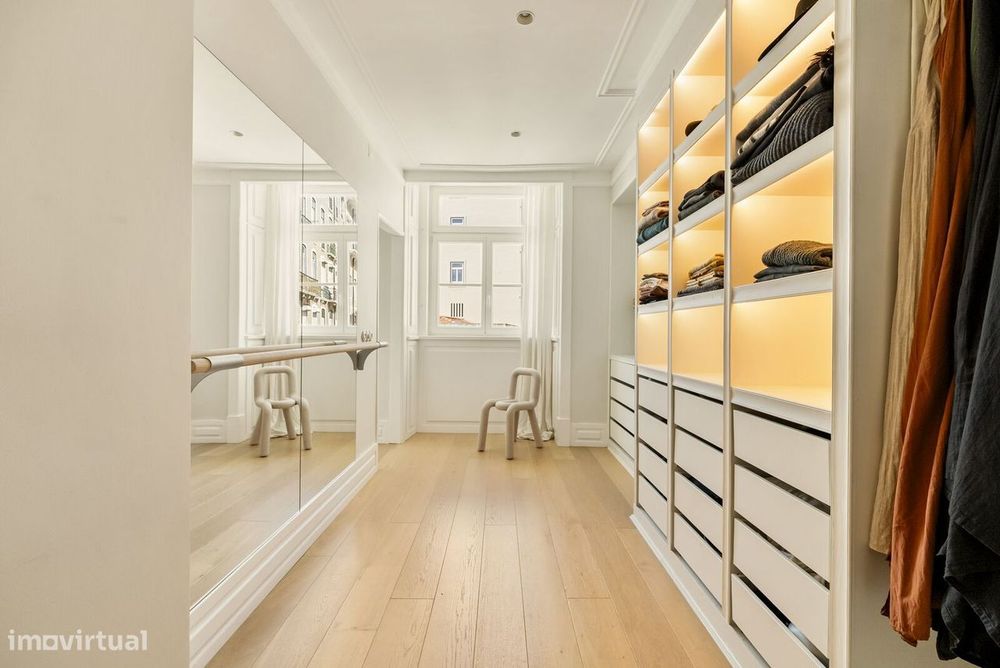 Apartamento T2 com vista, Castelo, Lisboa