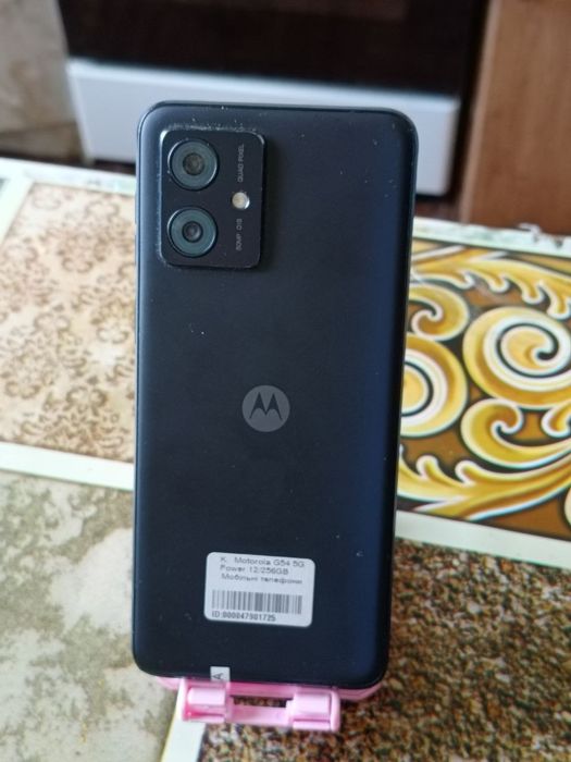 Мотор'ролла g 54 память 12-256