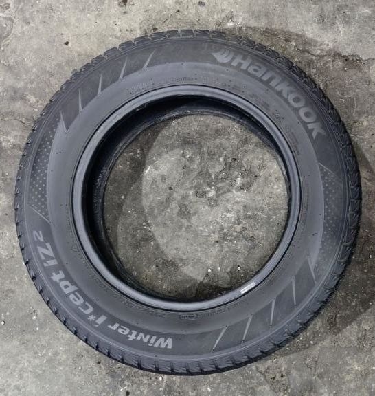 Шини Hankook Winter I*Cept iZ2 215/65 R16 пара
