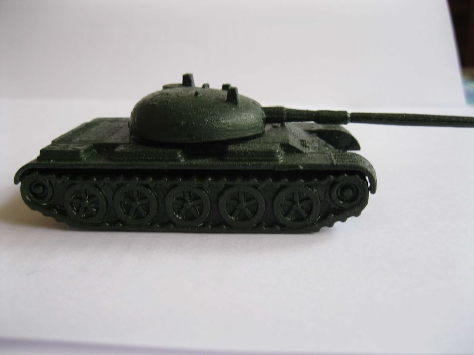 Танк из серии Военная техника СССР с восстановления