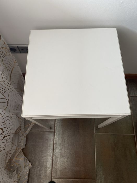 Mesa de apoio reversivel