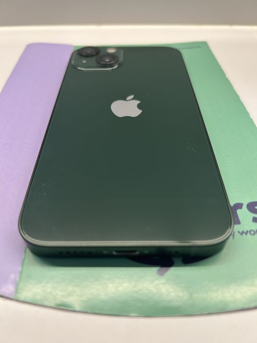 iPhone 13 128 GB, excelente estado