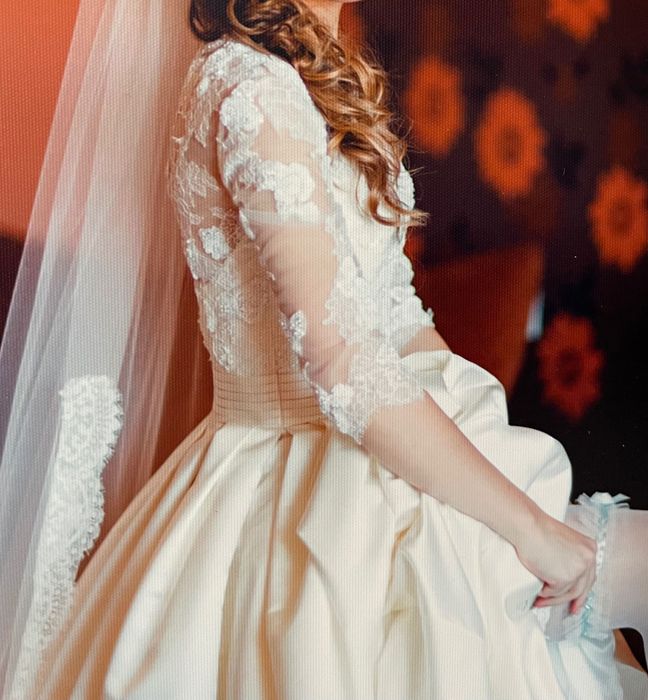 Suknia ślubna Pronovias Leslie