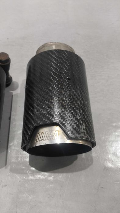 Ponteiras Escape Originais BMW M POWER com acabamento em Carbono