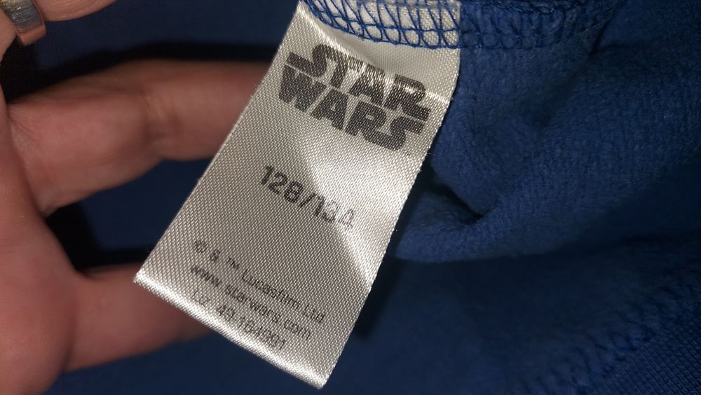 Sweat com capuz Star Wars Lucas film
Tamanho 8/9 anos
Quentinha e em m