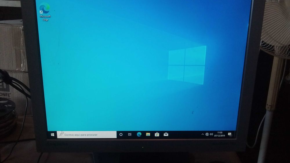 HP Computer with AMD Dual-Core 64 Vx2423436461560965124