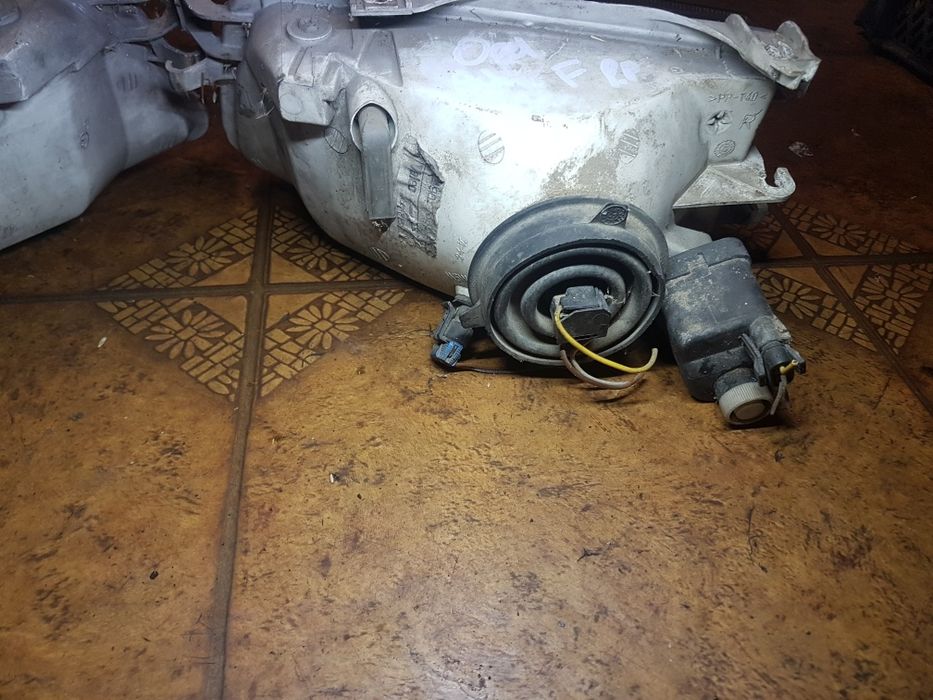 Lampa lampy przód lewa prawa Opel Astra F