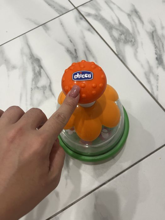 Дзига веселка , chico