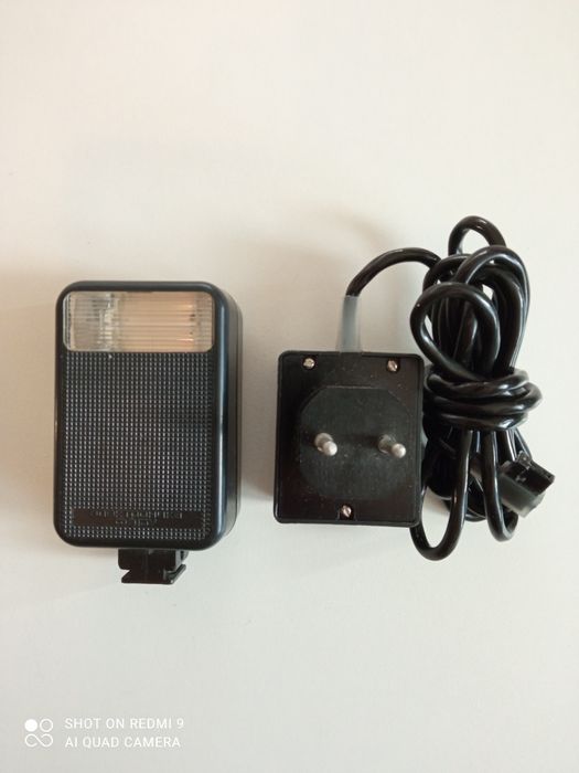 Фотовспышка - ,,Фотон,, - 1 шт. и ,,Электроника,, - 2 шт. из СССР.