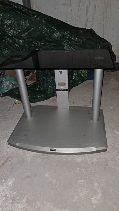 Stolik pod telewizor